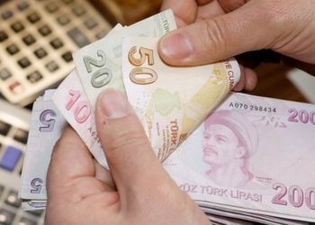Yüce Auto Çalışanlara 25 Maaş İkramiye Verdi