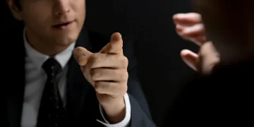 Agresif Bir Yöneticiyle Nasıl Çalışılır?